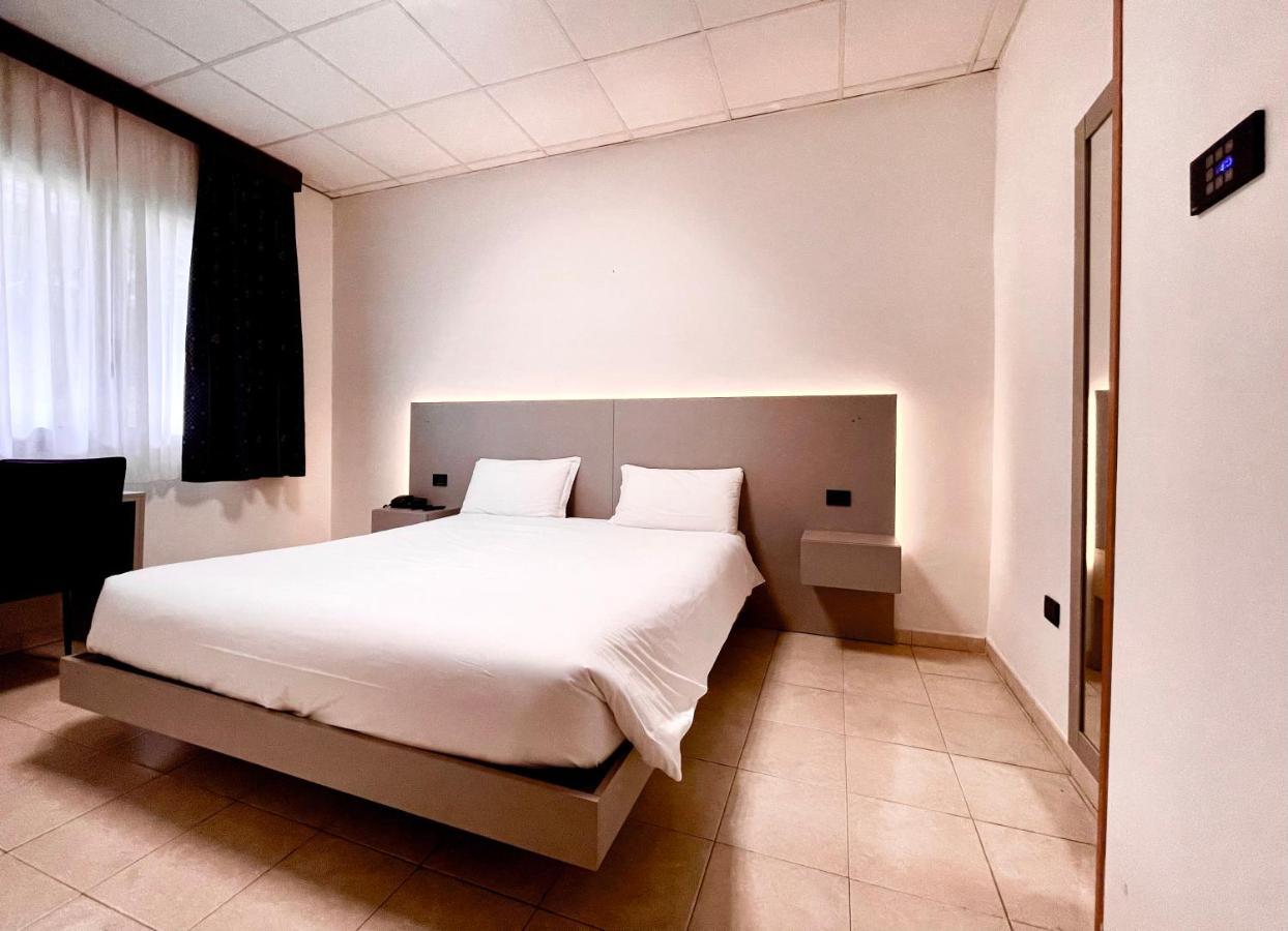 Hotel Leonardo 브레시아 외부 사진